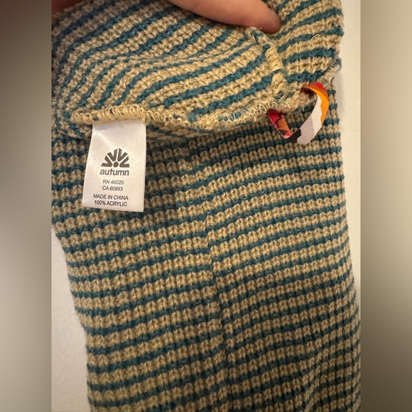 Autumn Striped Knit Balaclava - Picture 4 of 4